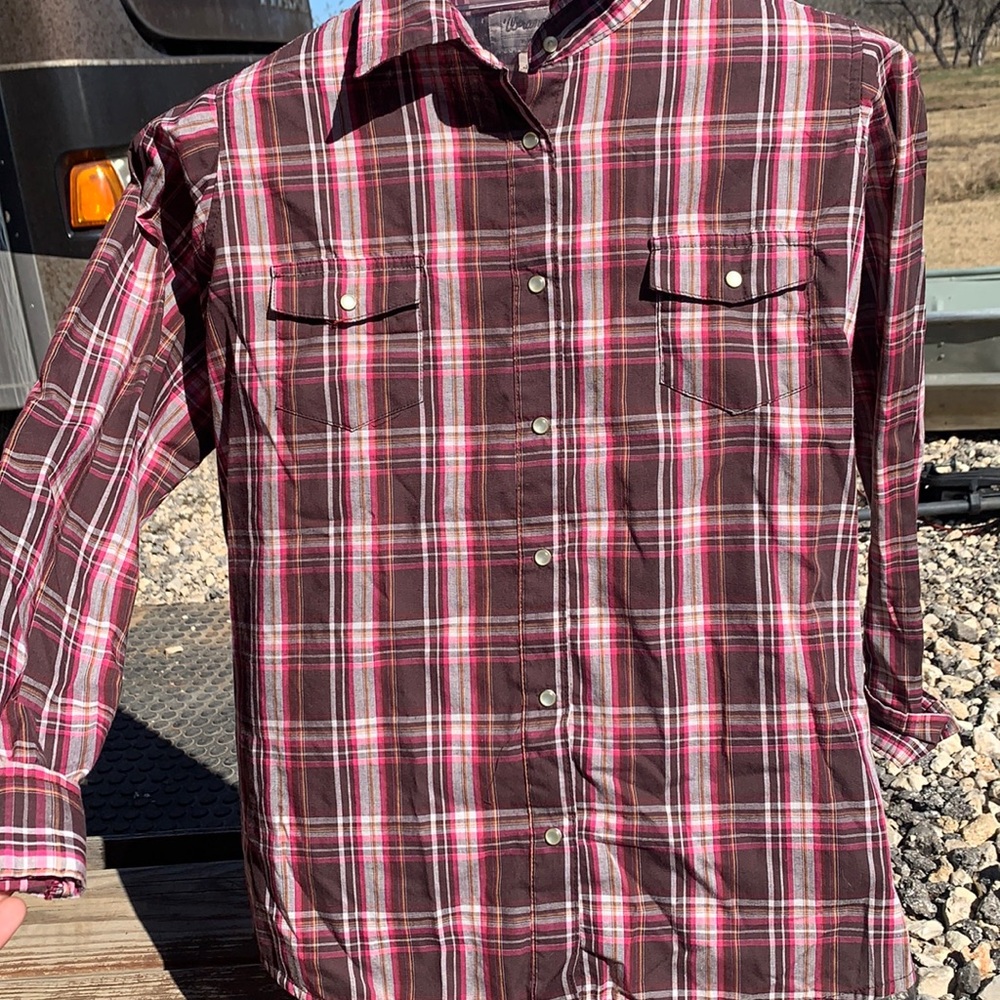 Wrangler pearl snap
